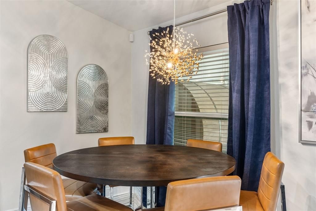 待售: $420,000 (3 贝兹, 2 浴室, 1685 平方英尺)