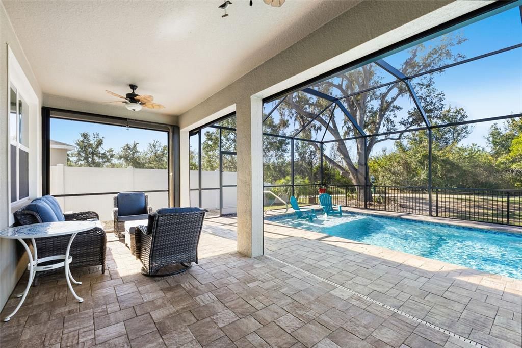 待售: $439,900 (4 贝兹, 2 浴室, 2090 平方英尺)