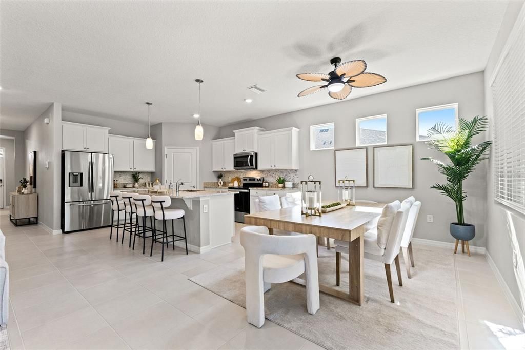 待售: $439,900 (4 贝兹, 2 浴室, 2090 平方英尺)