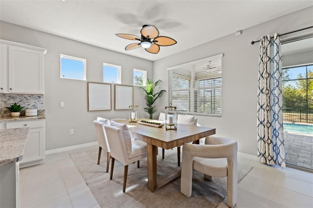 待售: $439,900 (4 贝兹, 2 浴室, 2090 平方英尺)