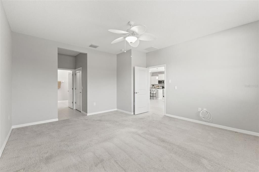 待售: $439,900 (4 贝兹, 2 浴室, 2090 平方英尺)