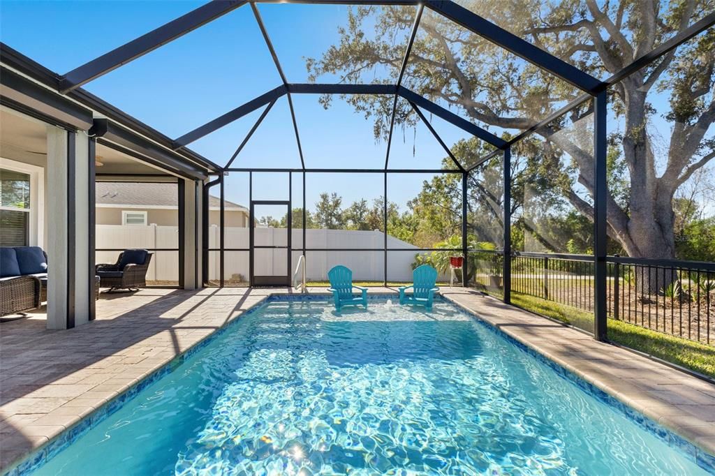 待售: $439,900 (4 贝兹, 2 浴室, 2090 平方英尺)