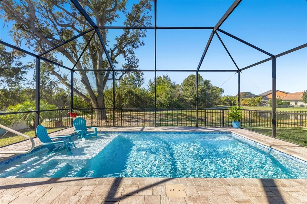 待售: $439,900 (4 贝兹, 2 浴室, 2090 平方英尺)