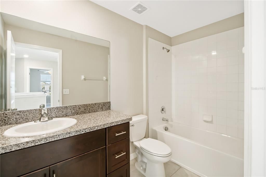 For Rent: $2,499 (4 beds, 2 baths, 1805 Square Feet)