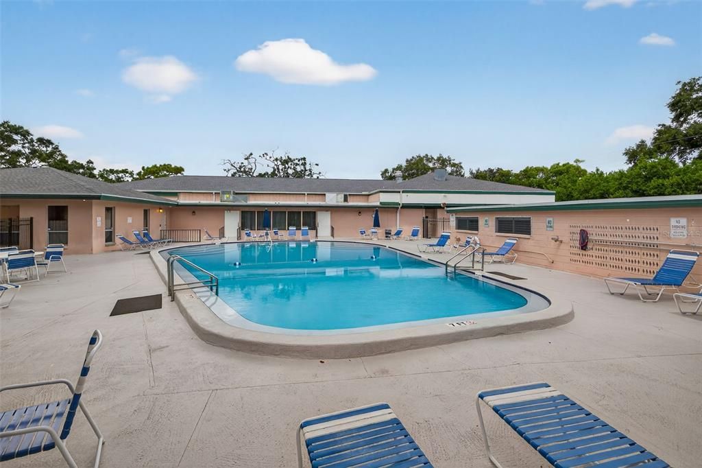 For Sale: $425,000 (2 beds, 2 baths, 1400 Square Feet)