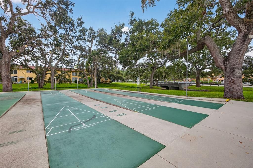 For Sale: $425,000 (2 beds, 2 baths, 1400 Square Feet)