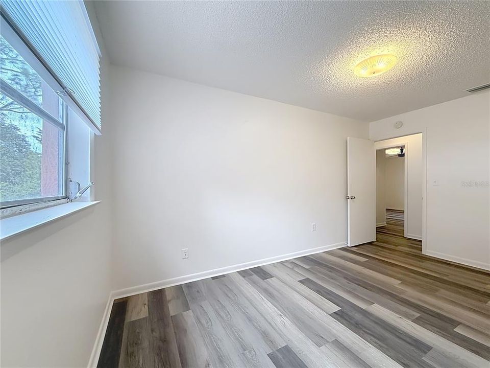 待售: $350,000 (3 贝兹, 2 浴室, 1930 平方英尺)