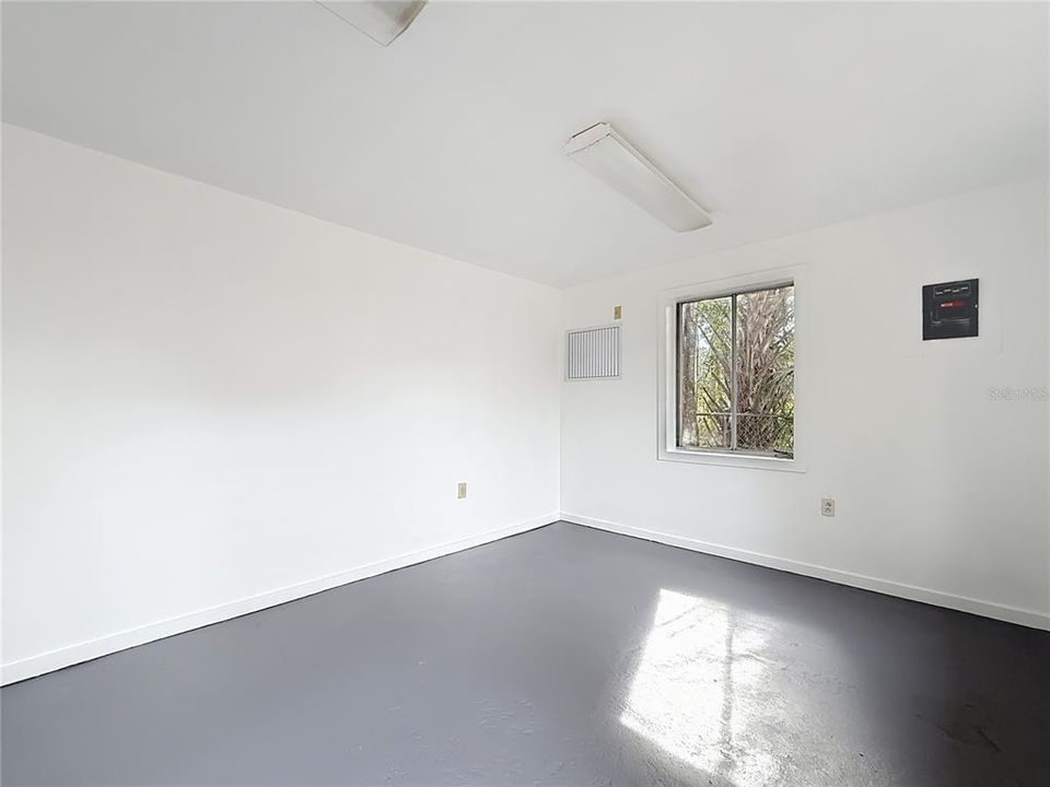 待售: $350,000 (3 贝兹, 2 浴室, 1930 平方英尺)