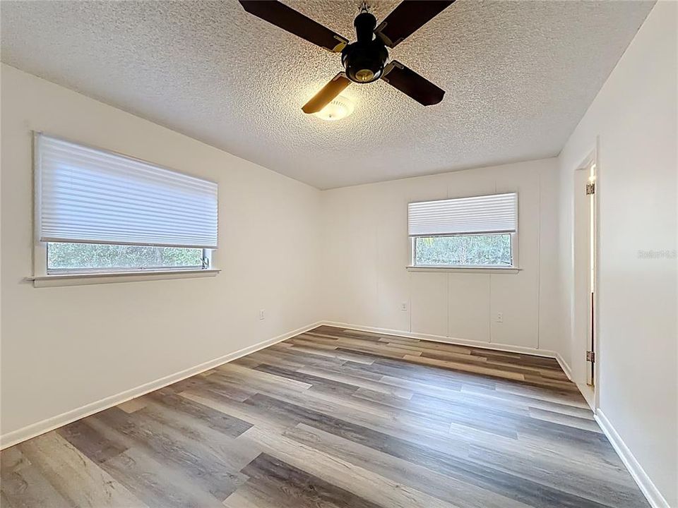 待售: $350,000 (3 贝兹, 2 浴室, 1930 平方英尺)