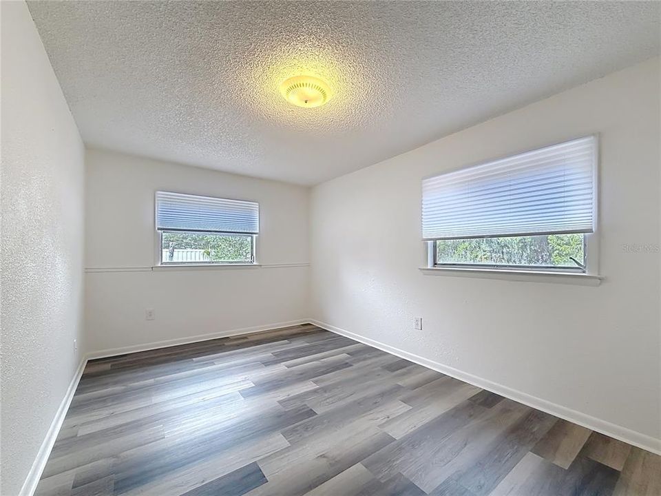 待售: $350,000 (3 贝兹, 2 浴室, 1930 平方英尺)