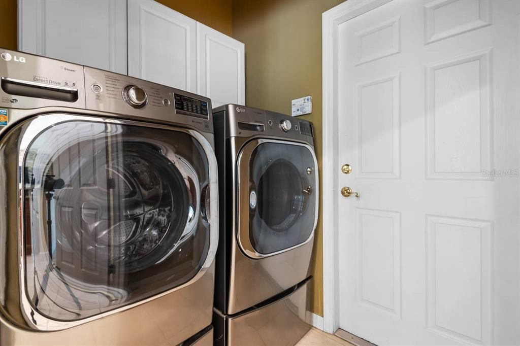 В аренду: $3,800 (4 спален, 3 ванн, 2303 Квадратных фут)