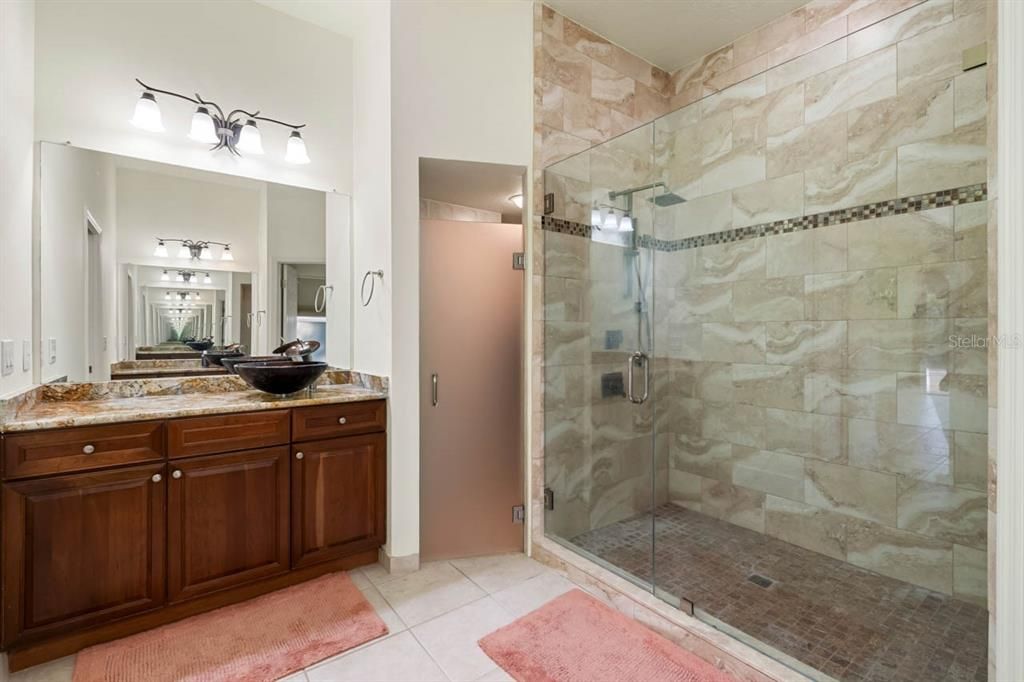 В аренду: $3,800 (4 спален, 3 ванн, 2303 Квадратных фут)