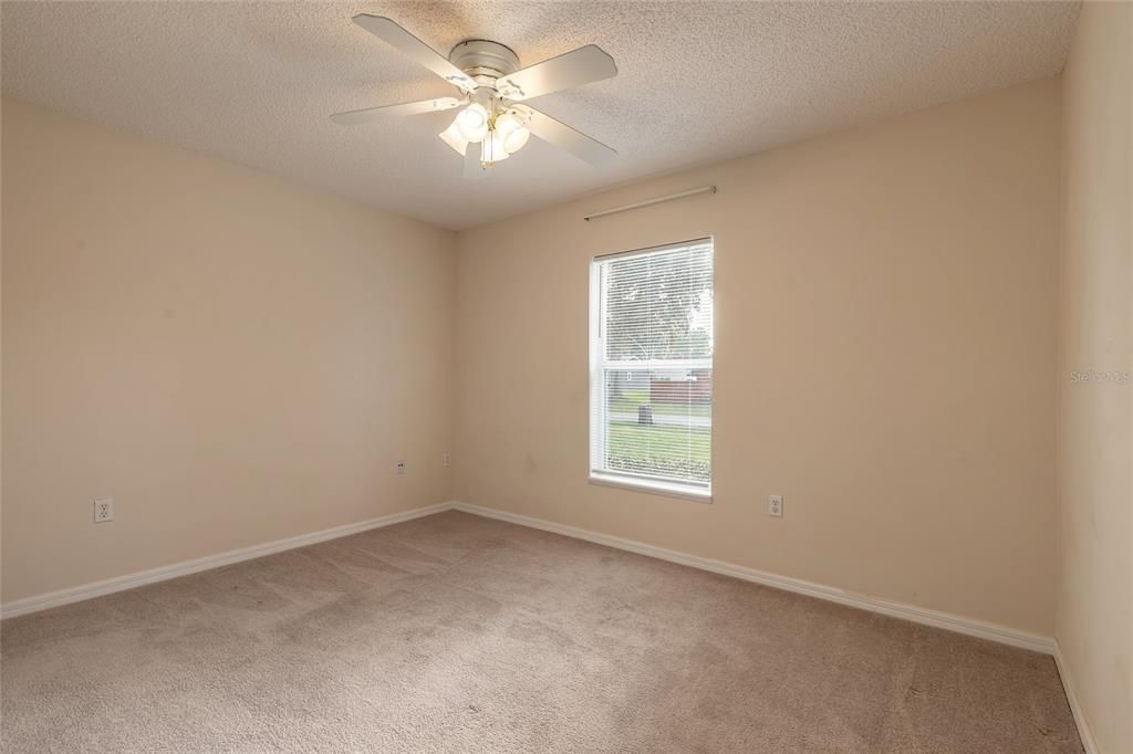 На продажу: $330,000 (3 спален, 2 ванн, 1332 Квадратных фут)