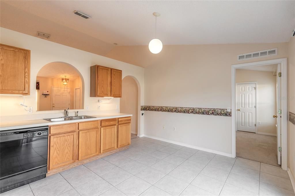 На продажу: $330,000 (3 спален, 2 ванн, 1332 Квадратных фут)