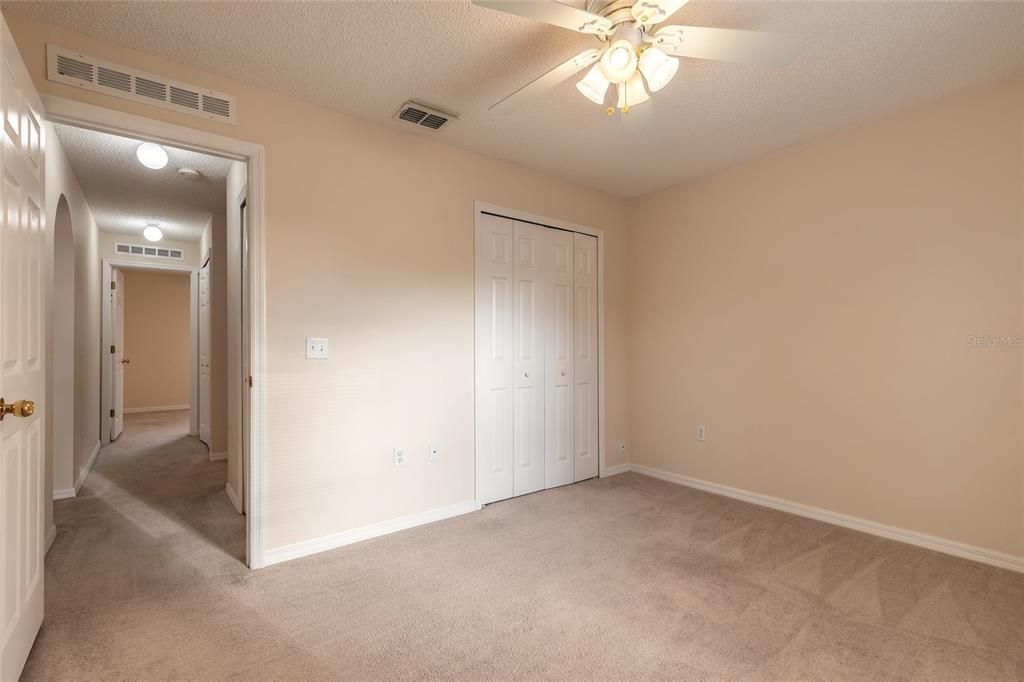 На продажу: $330,000 (3 спален, 2 ванн, 1332 Квадратных фут)