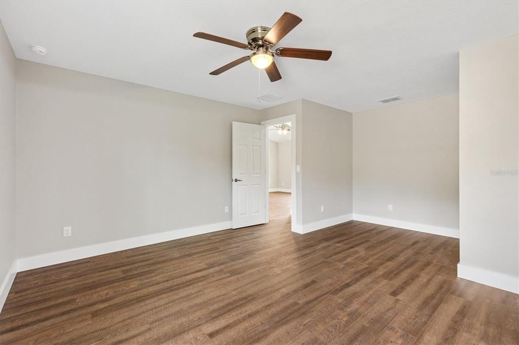 En Venta: $259,900 (3 camas, 2 baños, 1463 Pies cuadrados)