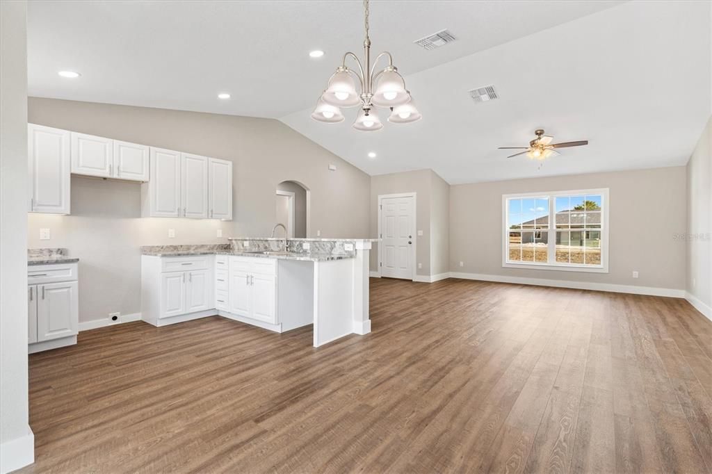 En Venta: $259,900 (3 camas, 2 baños, 1463 Pies cuadrados)