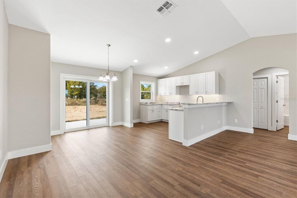 En Venta: $259,900 (3 camas, 2 baños, 1463 Pies cuadrados)