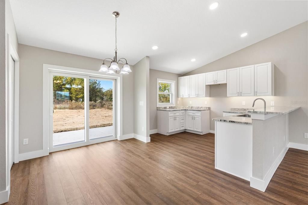 En Venta: $259,900 (3 camas, 2 baños, 1463 Pies cuadrados)