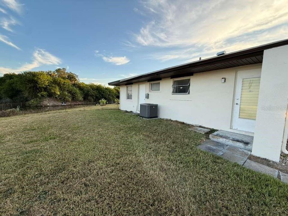 For Rent: $1,650 (2 beds, 2 baths, 1172 Square Feet)