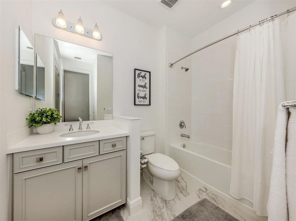 待售: $399,000 (2 贝兹, 2 浴室, 1524 平方英尺)