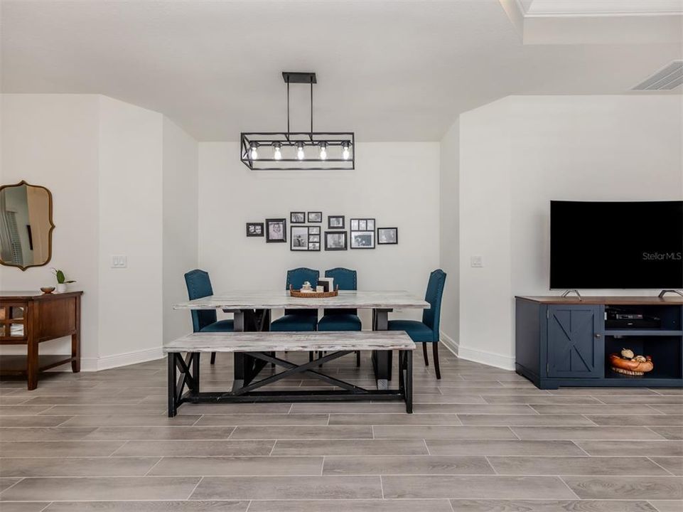 待售: $399,000 (2 贝兹, 2 浴室, 1524 平方英尺)