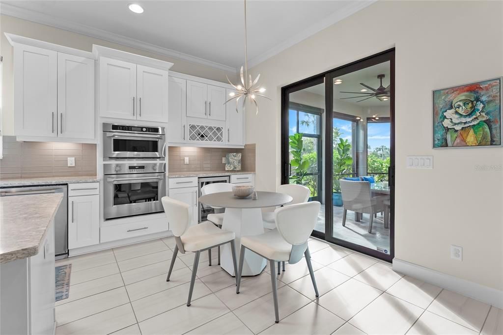 For Sale: $1,175,000 (3 beds, 3 baths, 2383 Square Feet)