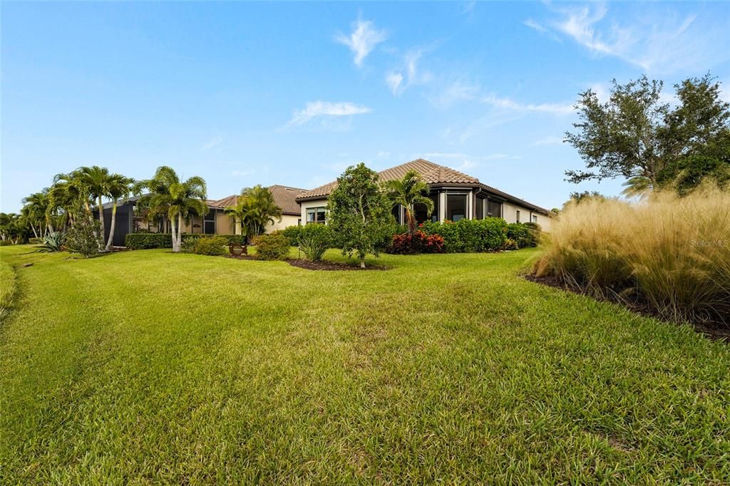 For Sale: $1,175,000 (3 beds, 3 baths, 2383 Square Feet)