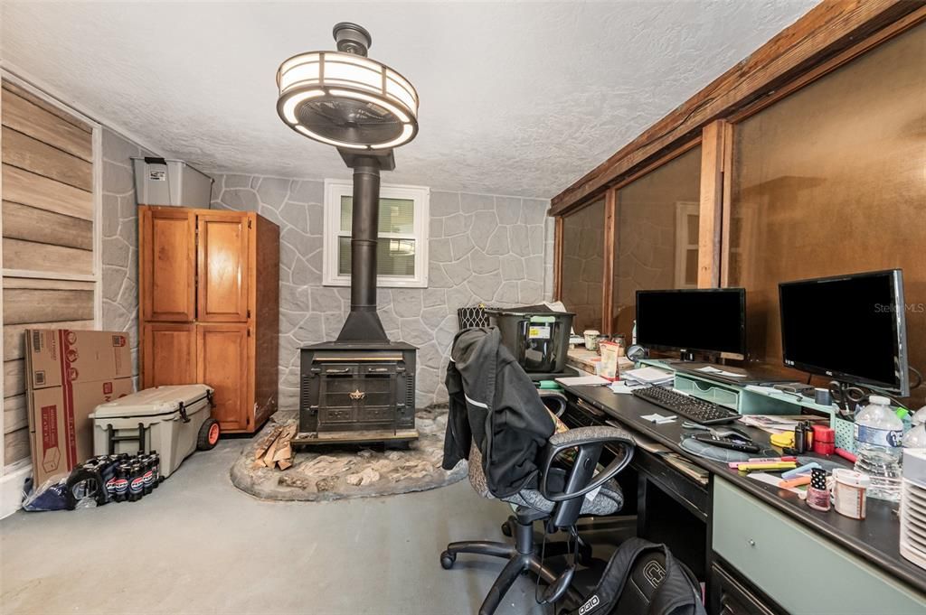 待售: $230,000 (2 贝兹, 2 浴室, 1176 平方英尺)