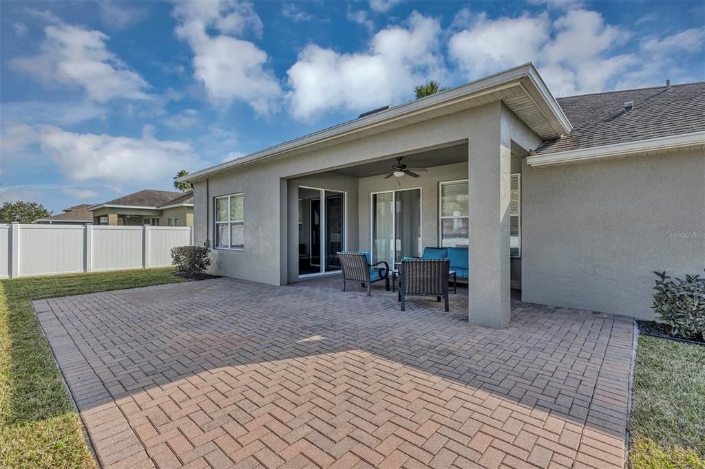 For Rent: $2,985 (3 beds, 2 baths, 2180 Square Feet)