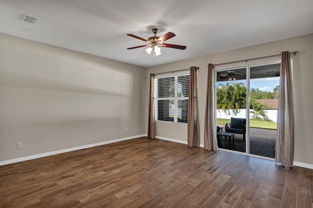 For Rent: $2,985 (3 beds, 2 baths, 2180 Square Feet)