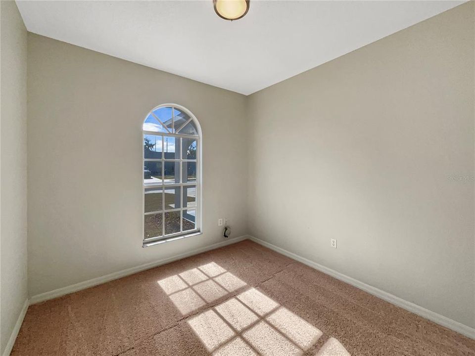 For Sale: $243,000 (3 beds, 2 baths, 1088 Square Feet)