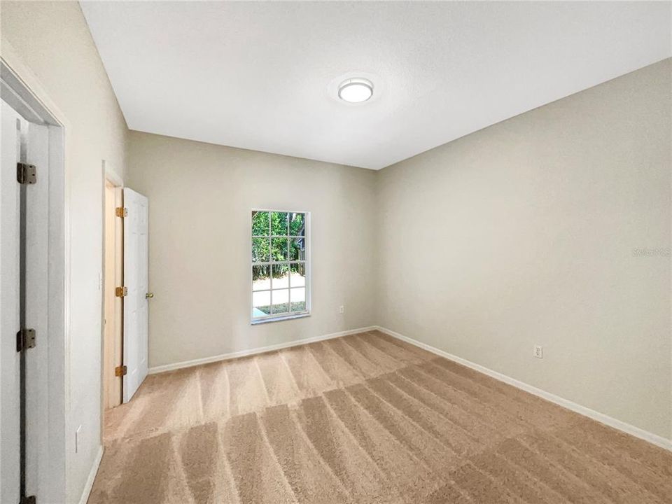 For Sale: $243,000 (3 beds, 2 baths, 1088 Square Feet)