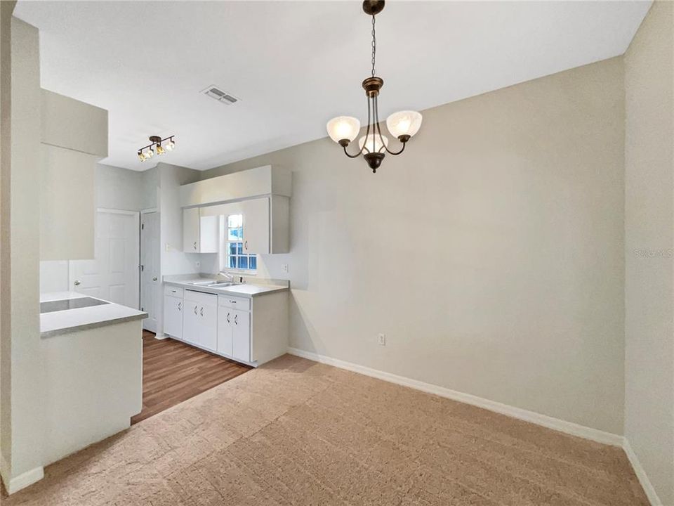 For Sale: $243,000 (3 beds, 2 baths, 1088 Square Feet)