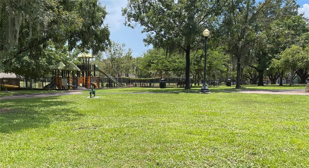 For Rent: $2,195 (3 beds, 2 baths, 1323 Square Feet)