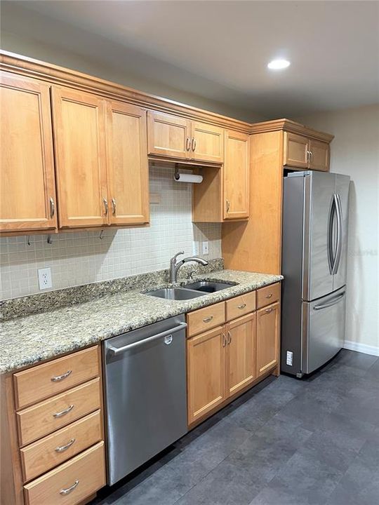 For Rent: $2,195 (3 beds, 2 baths, 1323 Square Feet)