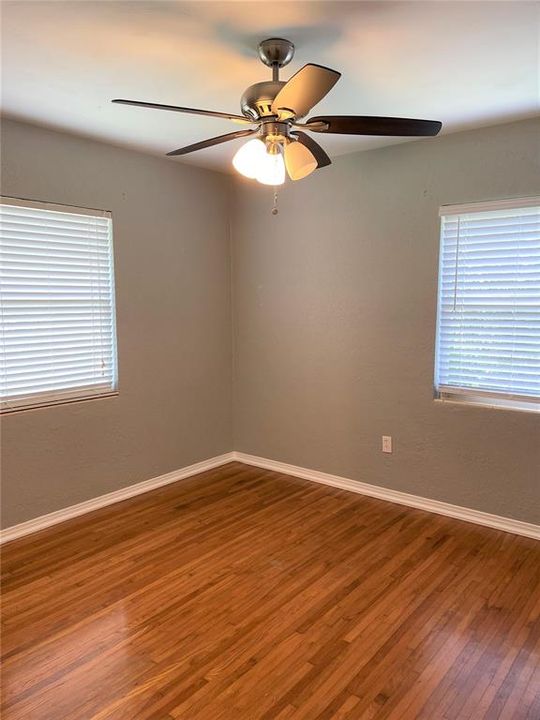 For Rent: $2,195 (3 beds, 2 baths, 1323 Square Feet)