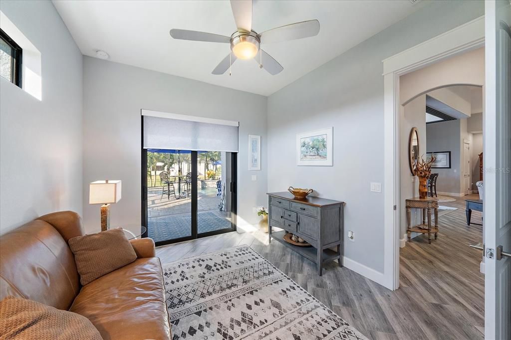 En Venta: $879,000 (3 camas, 2 baños, 2302 Pies cuadrados)