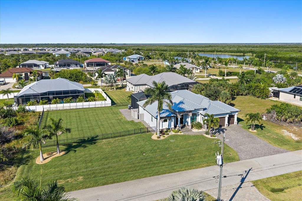 En Venta: $879,000 (3 camas, 2 baños, 2302 Pies cuadrados)