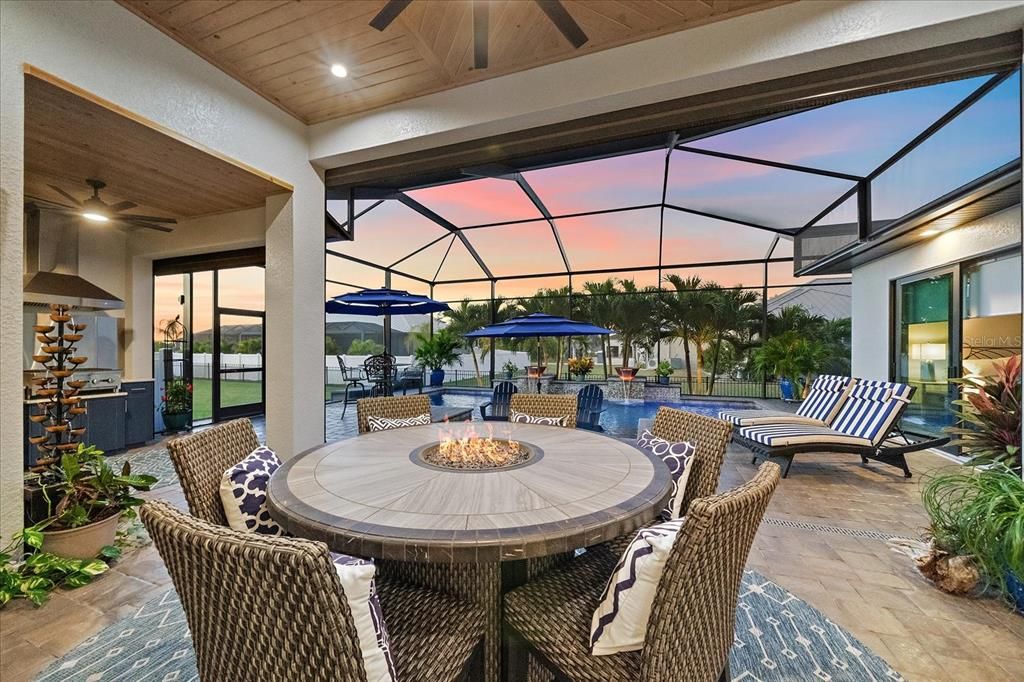 En Venta: $879,000 (3 camas, 2 baños, 2302 Pies cuadrados)