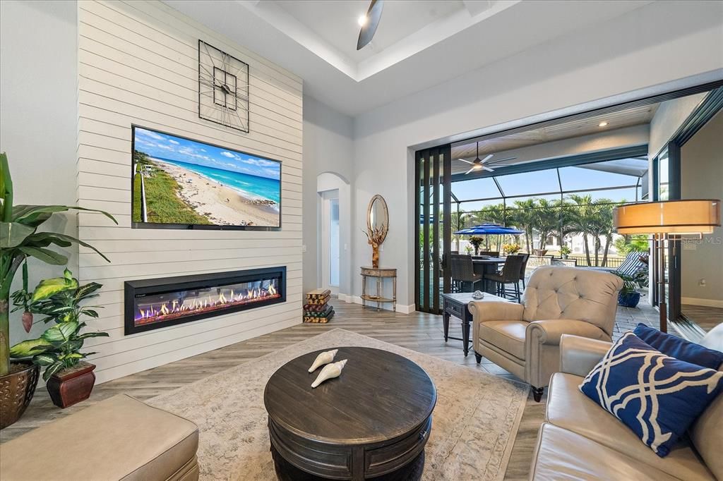 En Venta: $879,000 (3 camas, 2 baños, 2302 Pies cuadrados)