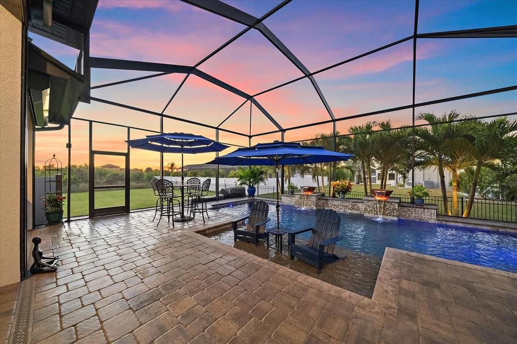 En Venta: $879,000 (3 camas, 2 baños, 2302 Pies cuadrados)