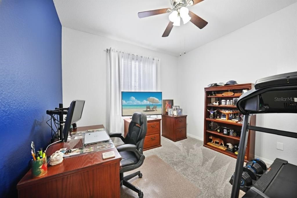 待售: $295,000 (3 贝兹, 2 浴室, 1383 平方英尺)