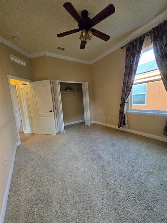 For Rent: $2,975 (5 beds, 3 baths, 2876 Square Feet)