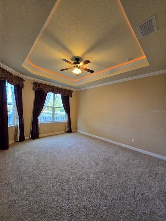 For Rent: $2,975 (5 beds, 3 baths, 2876 Square Feet)