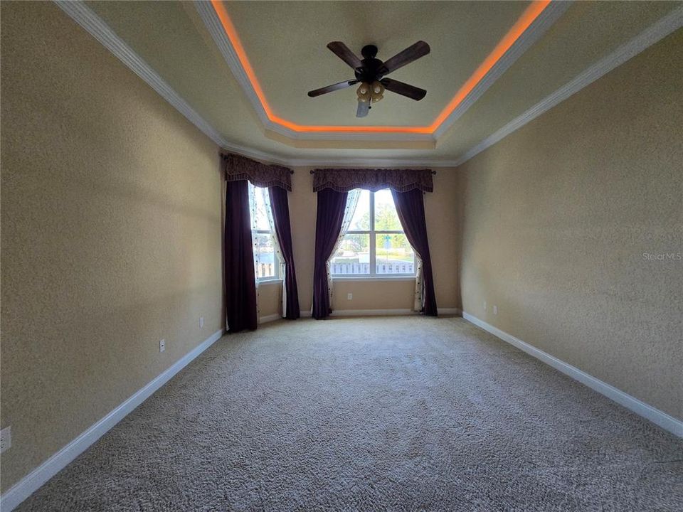 For Rent: $2,975 (5 beds, 3 baths, 2876 Square Feet)