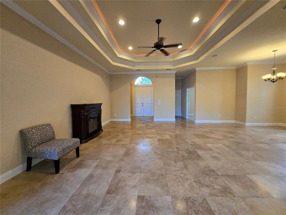 For Rent: $2,975 (5 beds, 3 baths, 2876 Square Feet)