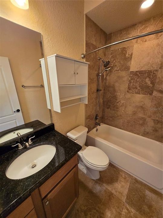 For Rent: $2,975 (5 beds, 3 baths, 2876 Square Feet)