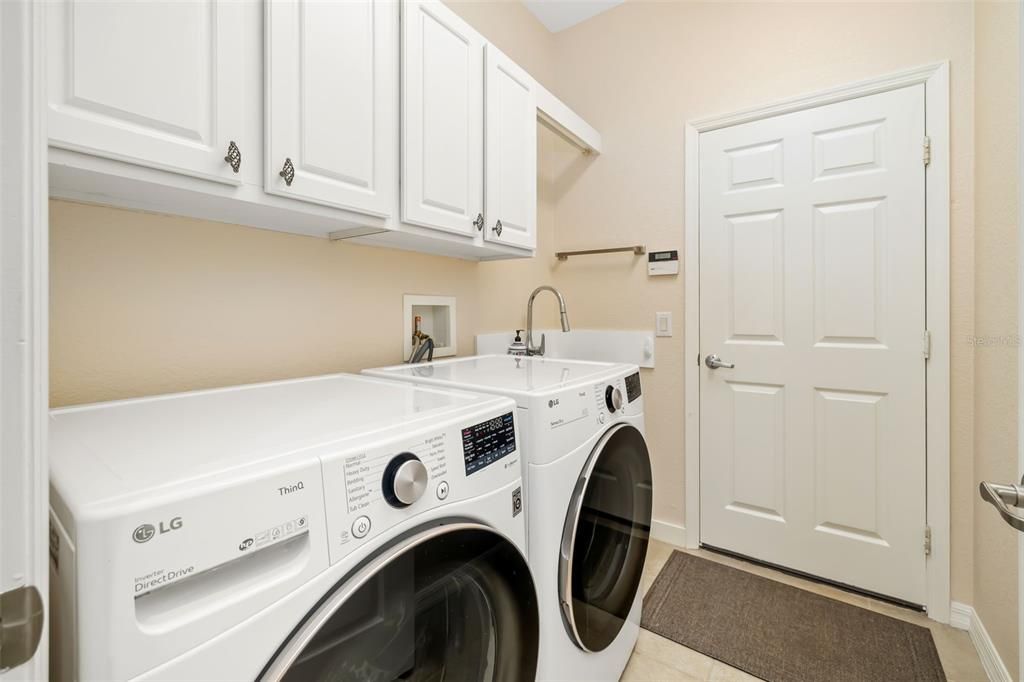 For Sale: $527,000 (3 beds, 2 baths, 2182 Square Feet)