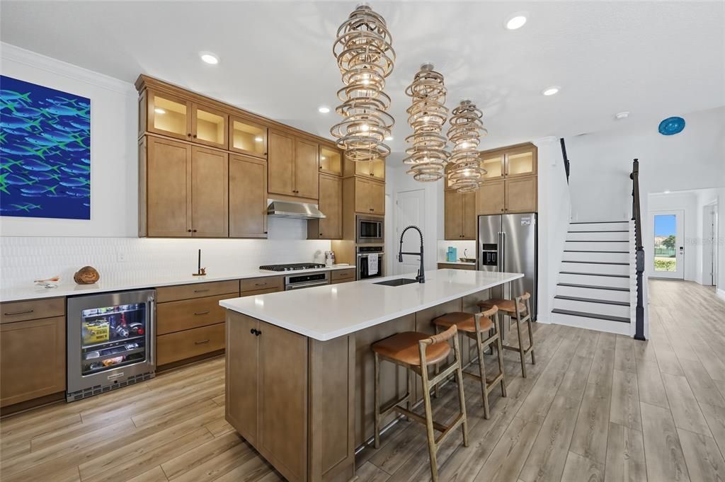 For Rent: $6,895 (6 beds, 5 baths, 5389 Square Feet)